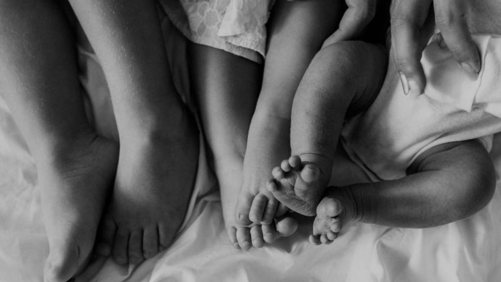 Sabrina Petraglia, sobre maternidade: "O amor enche aqui dentro de mim"