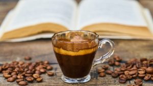 Para os amantes de café: nutricionista fala sobre benefícios de uma das bebidas mais consumidas no mundo