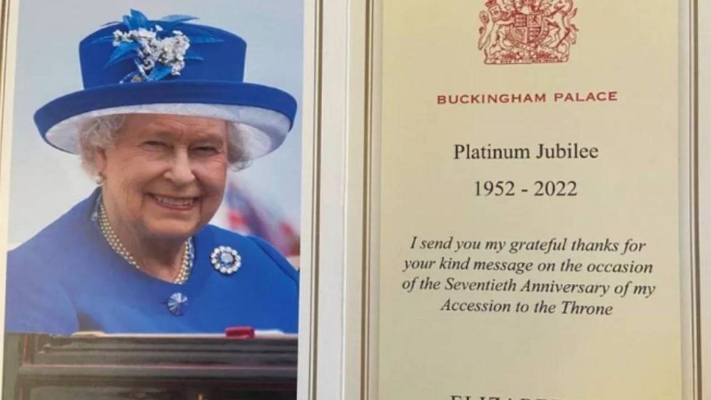 Alunos mineiros recebem carta em nome da Rainha Elizabeth II