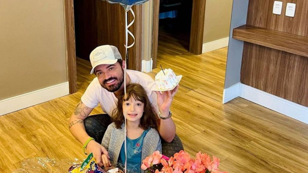 Fernando Zor comemora o aniversário da filha caçula e se declara para a pequena