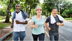 "Atividade física é um compromisso com a saúde": No Brasil, apenas 36,8% dos adultos se exercitam por 150 minutos na semana
