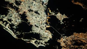 Fotos da NASA mostram São Paulo, Rio e Curitiba iluminadas à noite