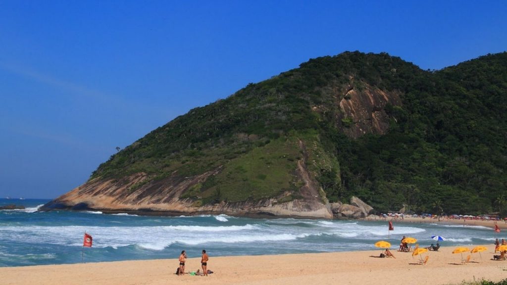 Praia de Grumari, localizada no RJ, está entre as 50 melhores do mundo