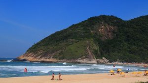 Praia de Grumari, localizada no RJ, está entre as 50 melhores do mundo
