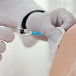 São Paulo inicia vacinação contra covid com 4ª dose para maiores de 30 anos