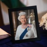 Mistério: Rainha Elizabeth II deixa carta que só poderá ser aberta em 2085