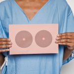 Outubro Rosa: 6 exames para prevenir e detectar o câncer de mama