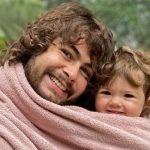 "Te amo mais que o infinito": Rafa Vitti homenageia filha e aniversariante, Clara Maria
