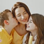 Saiba por que diferenciar o amor entre filhos é importante para fortalecer as relações