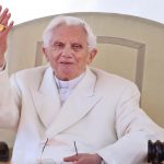 Papa Emérito Bento XVI falece aos 95 anos no Vaticano