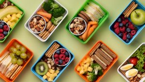 Volta às aulas: 5 passos para preparar uma lancheira nutritiva
