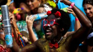 O ano só começa depois do Carnaval? Os prejuízos que esse "atraso" pode causar