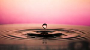 Pureza e fluidez: o profundo significado de sonhar com água limpa