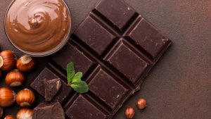 Consumir o chocolate correto pode ser bom para a saúde: 5 benefícios do alimento