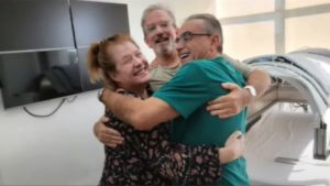 Tratamento brasileiro salva paciente com câncer de próstata em estágio terminal