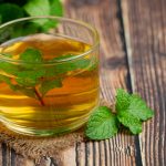 Menta: propriedades do chá refrescante vão além das digestivas