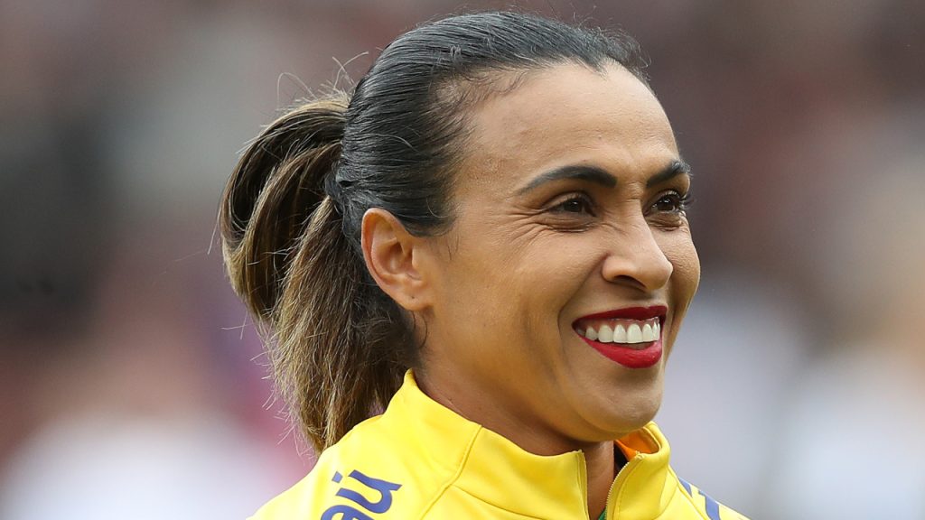 Fora da Copa, Marta revela sonho para além dos campos: "Prioridade assim que parar"