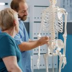 Osteosporose: o que é, as causas e tratamentos fitoterápicos