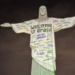 Fãs de Taylor Switf arrecadam 20 mil panetones para iluminar Cristo Redentor