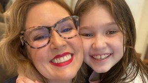 Jornalista Renata Capucci celebra 11 anos de filha mais nova, Diana
