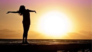 Domingo de Páscoa, um dia que carrega uma energia renovadora e cheia de luz. "É o momento da ressurreição da fé, do amor, da vida.
