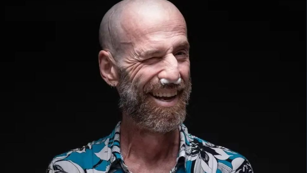 homem com câncer terminal celebra a vida no próprio velório