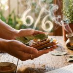 Gestos simples e conexão com a espiritualidade ajudam a atrair fartura e paz no portal 6/6.
