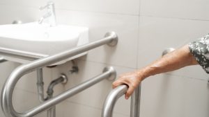 Banheiro seguro para idosos